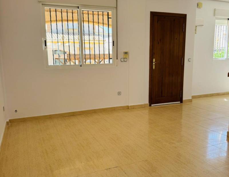 Продажа - спаренный дом - Alberca - Polop