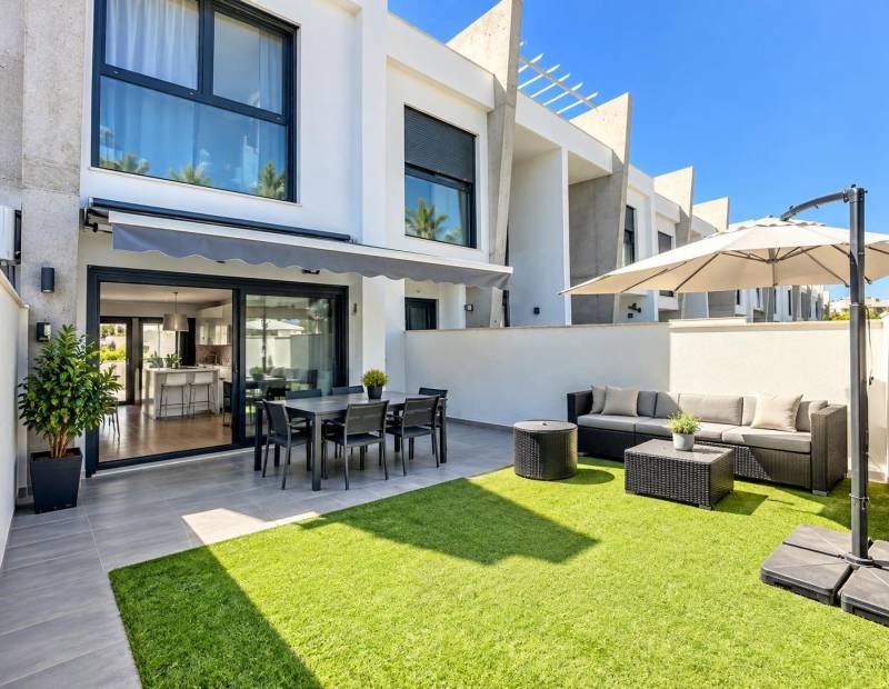 Venta - Chalet - Alfaz del PI Pueblo-Urbanizaciones - l'Alfas del Pi
