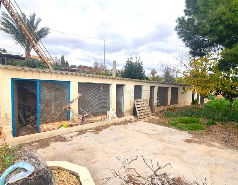 Продажа - Дом с земельным участком - Urbanizaciones - Benidorm
