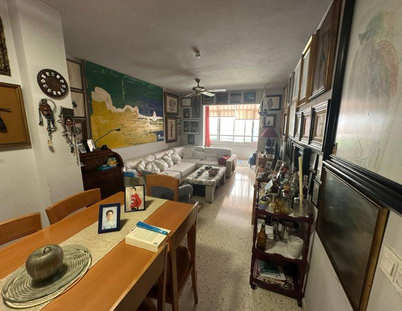 Продажа - квартира - Avenida L Aigüera - Benidorm
