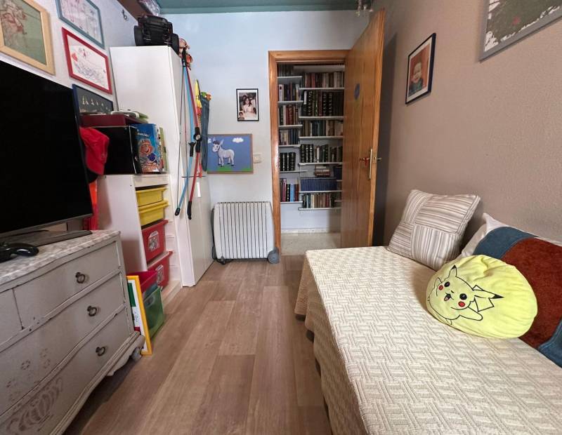 Продажа - квартира - Avenida L Aigüera - Benidorm