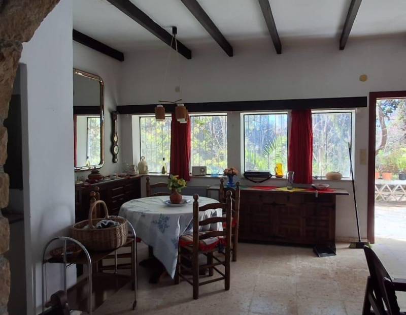 Sale - House with land - Levante - Benidorm
