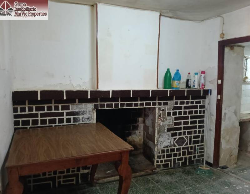 Sale - House - centro pueblo - Relleu
