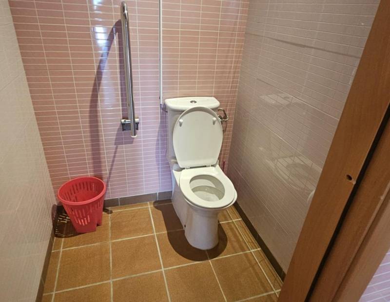 Продажа - помещение - Pueblo Levante - Benidorm