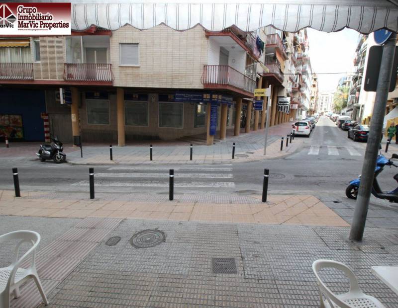 Vente et location - Local commercial - Colonia Madrid - Benidorm