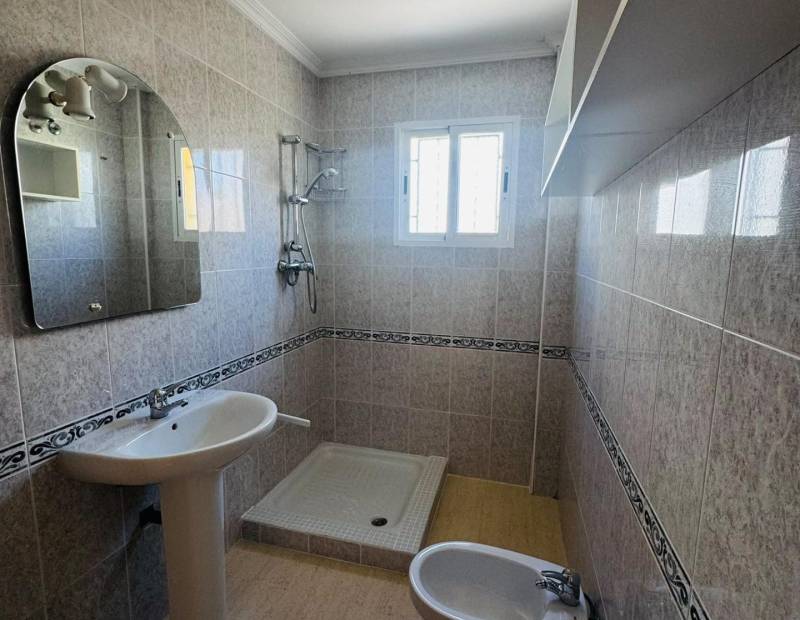 Продажа - спаренный дом - Alberca - Polop