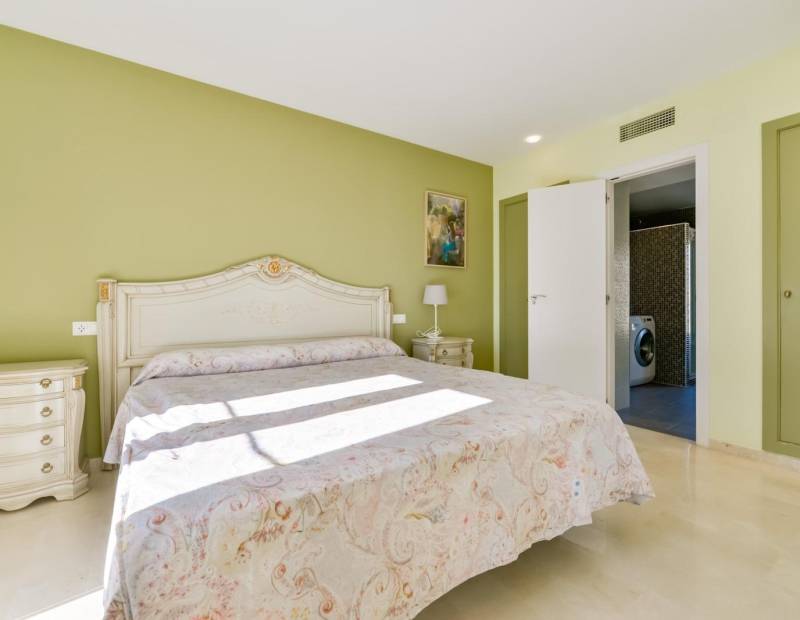 Sale - Single family house - Golf Bahía - Finestrat