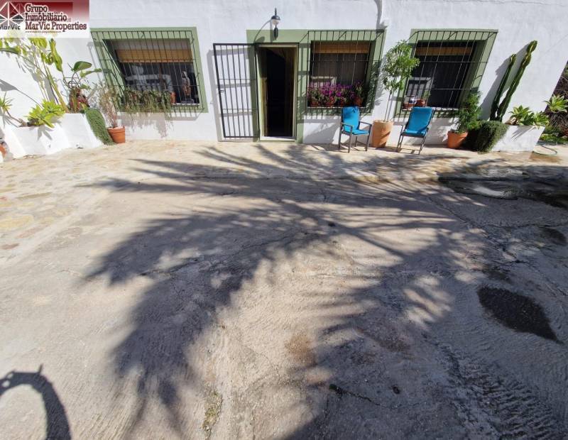 Sale - Rustic property - Campo - Bolulla