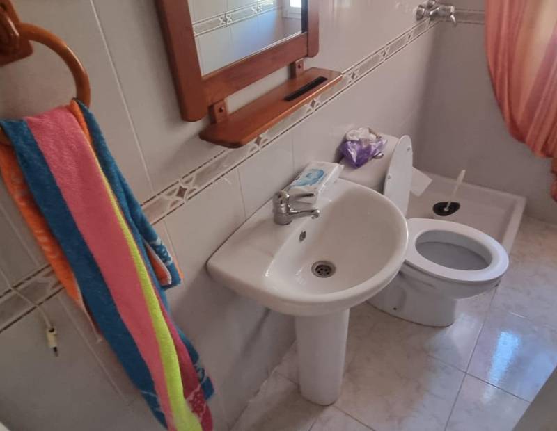 Продажа - спаренный дом - Urbanizaciones - La Nucía