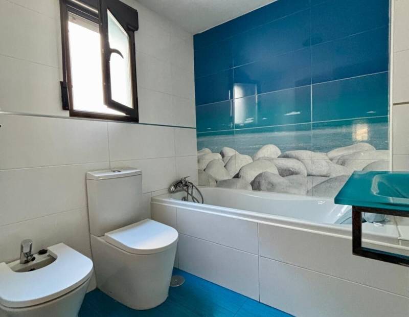 Venta - Piso - Avenida Beniarda - Benidorm