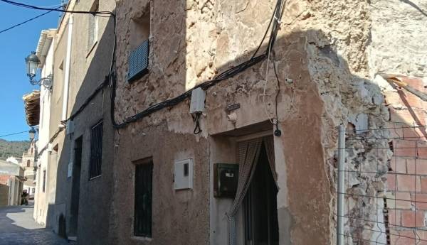 Casa - Venta - centro pueblo - Relleu