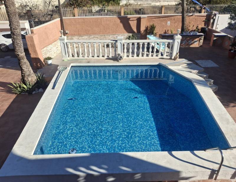 Продажа - шале - Avenida Europa - Benidorm