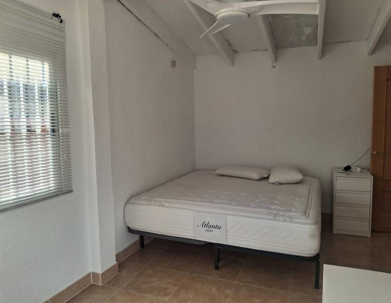 Продажа - шале - Avenida Europa - Benidorm