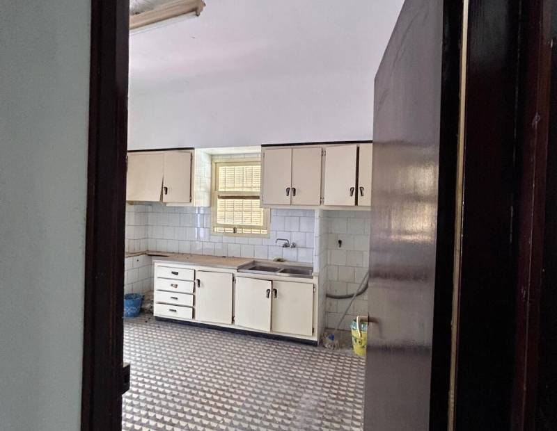 Sale - Solar house - Villajoyosa