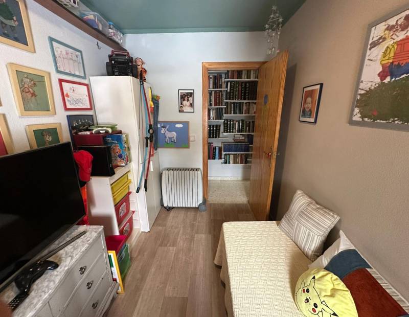 Продажа - квартира - Avenida L Aigüera - Benidorm