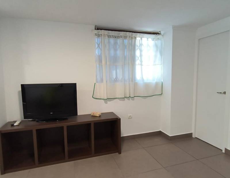 Venta - Local comercial - Rincon de Loix Alto - Benidorm