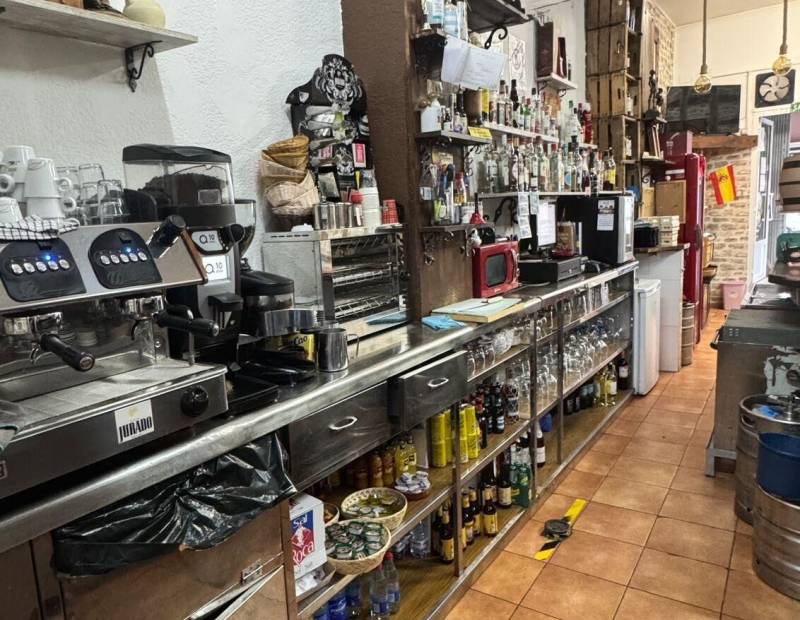 Traspaso o Alquiler - Negocio - Guardia Civil - Villajoyosa