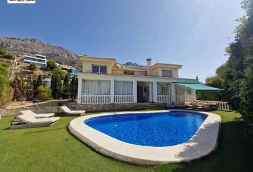 Chalet - Продажа - Altea La Vella - Altea