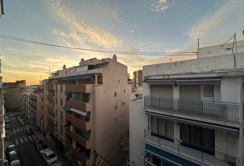 Apartamento - Продажа - Centro - Benidorm