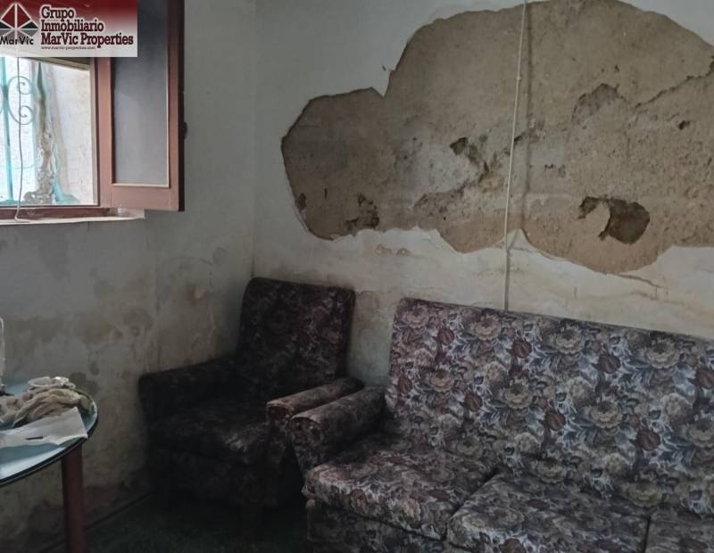 Sale - House - centro pueblo - Relleu