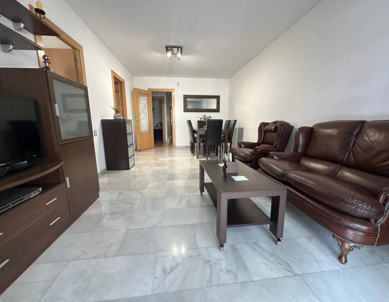 Продажа - квартира - Avenida L Aigüera - Benidorm