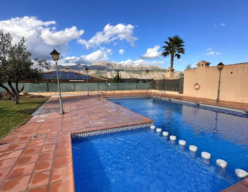 Sale - Semi-detached house - Montahud - La Nucía