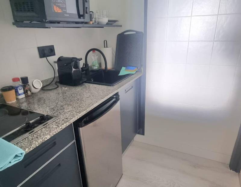 Venta - Estudio - Avenida del Mediterraneo - Benidorm