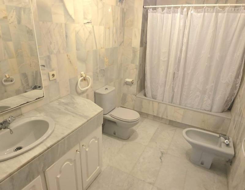 Продажа - АПАРТАМЕНТЫ - Cala de Benidorm - Benidorm