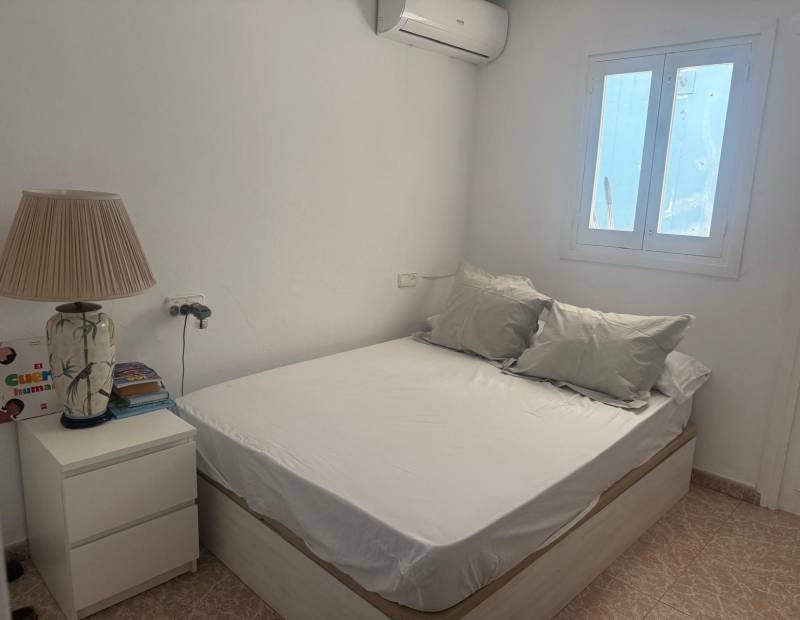Продажа - АПАРТАМЕНТЫ - Hotel Bali - Benidorm