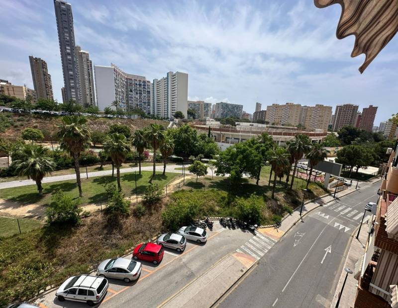 Продажа - квартира - Avenida L Aigüera - Benidorm
