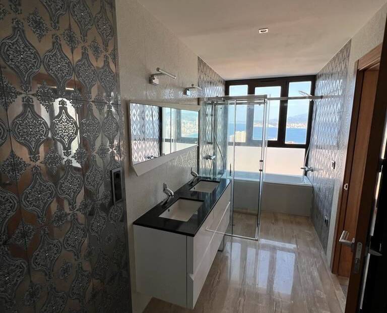 Продажа - Вилла класса люкс - Rincon de Loix Cruz - Benidorm