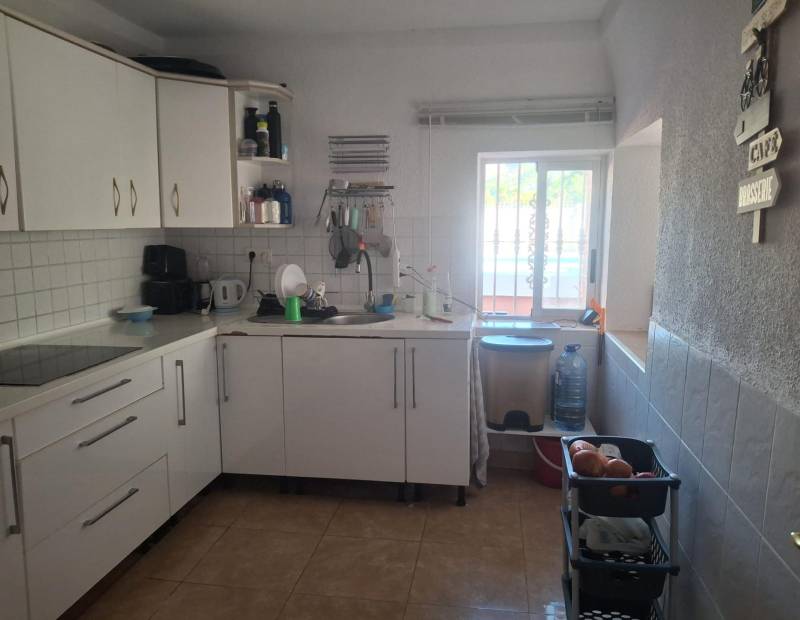 Продажа - шале - Avenida Europa - Benidorm