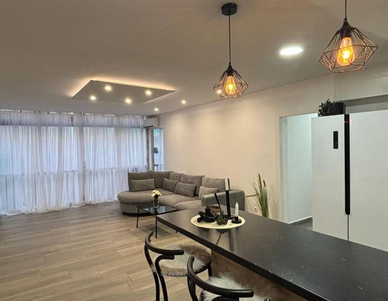 Sale - Flat - Centro - Benidorm