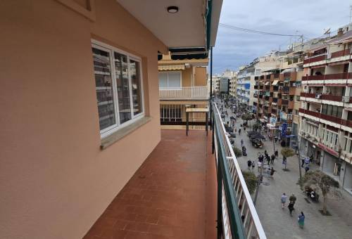 Piso - Продажа - Levante - Benidorm