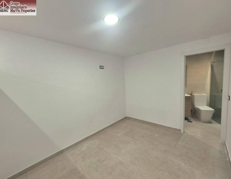 Sale - Studio - Avenida del Mediterraneo - Benidorm