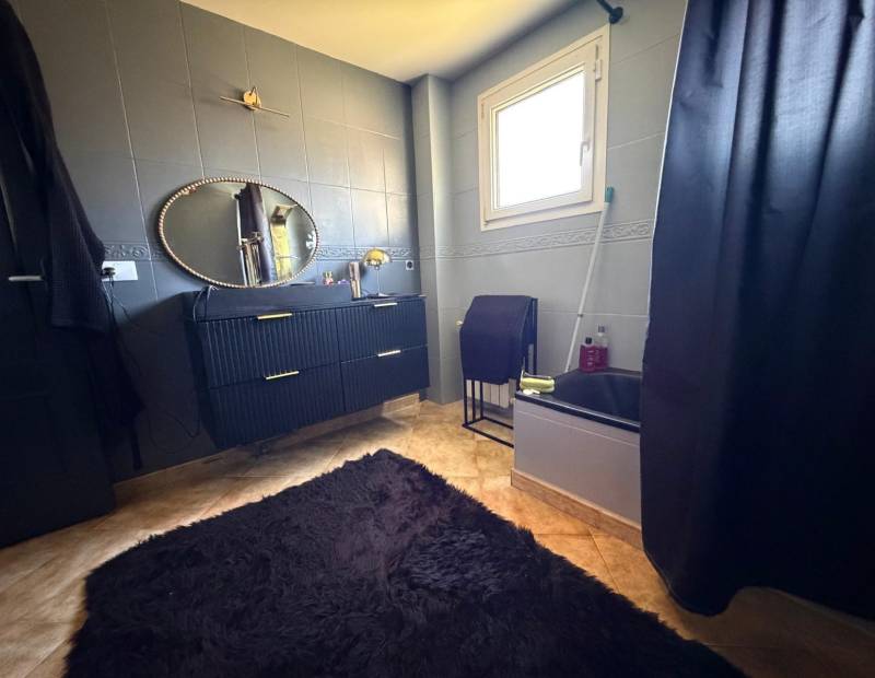 Sale - Semi-detached house - Urbanizaciones - La Nucía