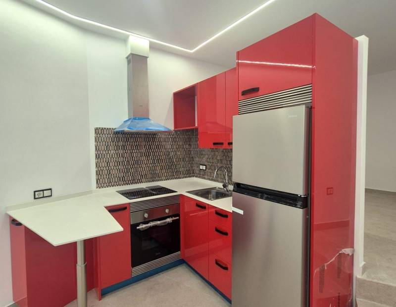 Sale - Studio - Avenida del Mediterraneo - Benidorm