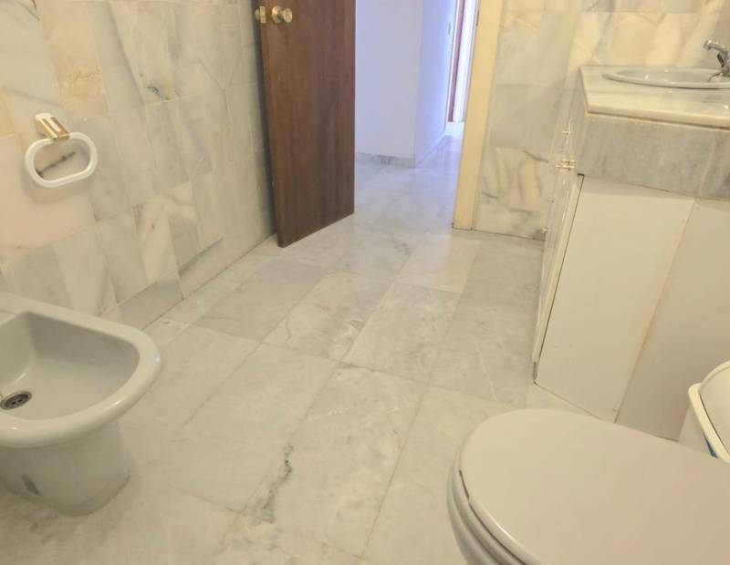 Продажа - АПАРТАМЕНТЫ - Cala de Benidorm - Benidorm