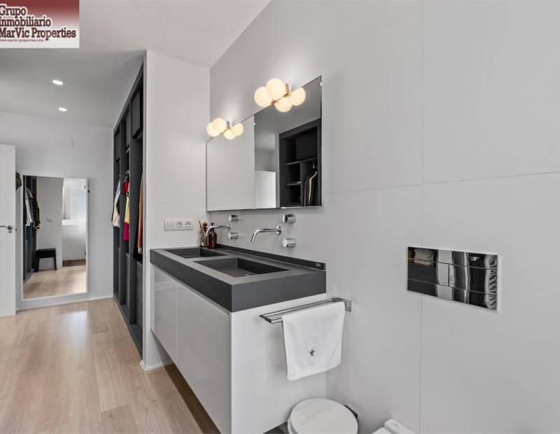 Venta - Chalet - Alfaz del PI Pueblo-Urbanizaciones - l'Alfas del Pi