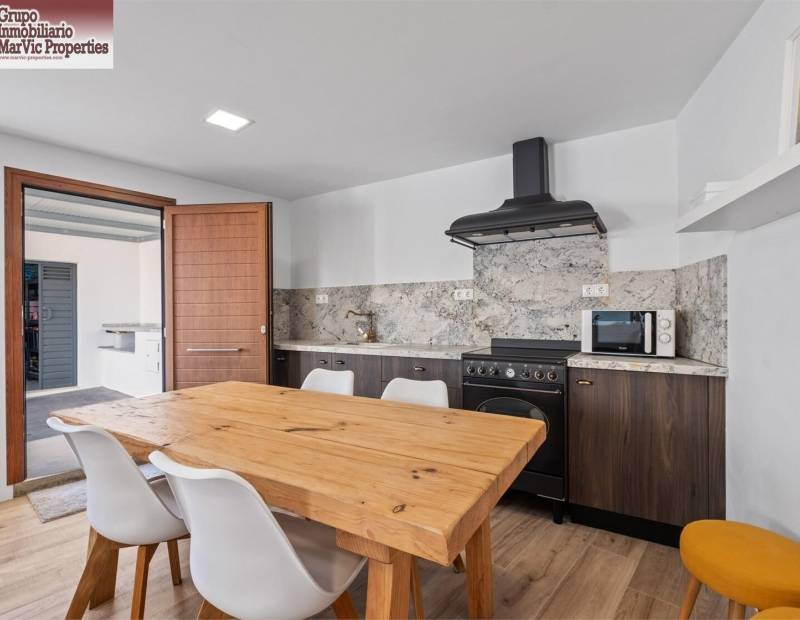 Venta - Chalet - Alfaz del PI Pueblo-Urbanizaciones - l'Alfas del Pi