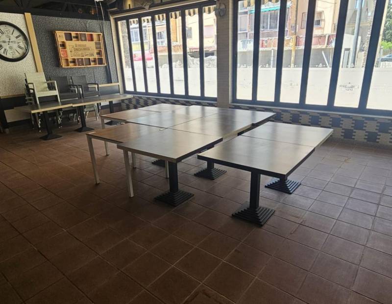 Продажа - помещение - Pueblo Levante - Benidorm