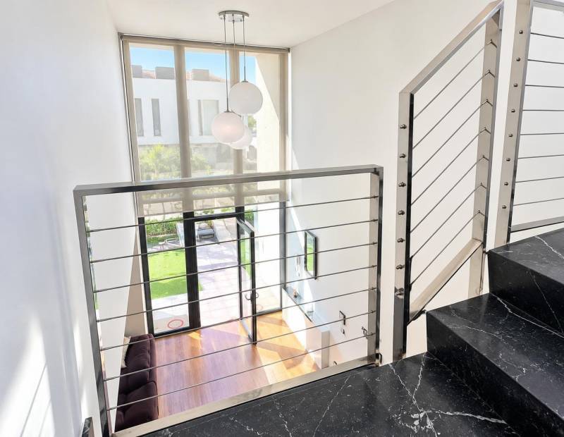 Venta - Chalet - Alfaz del PI Pueblo-Urbanizaciones - l'Alfas del Pi