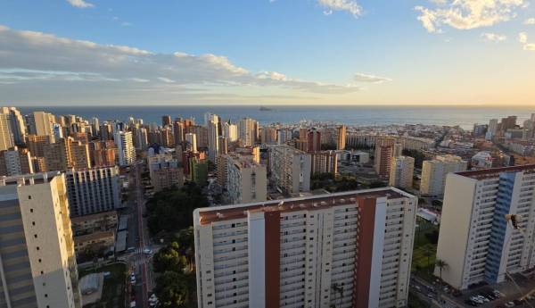 АПАРТАМЕНТЫ - Продажа - Pueblo Levante - Benidorm