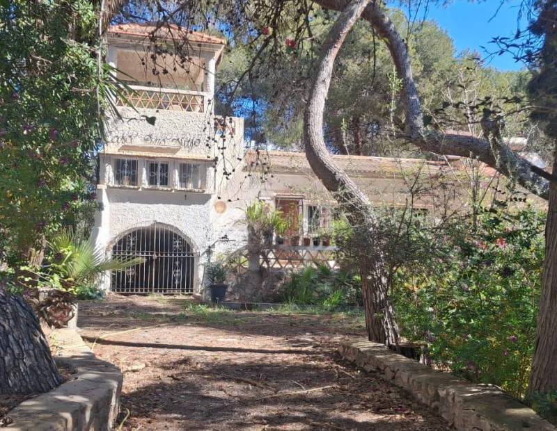 Sale - House with land - Levante - Benidorm