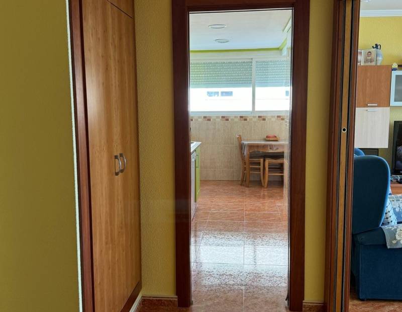 Alquiler - Piso - 1ª Linea - Benidorm
