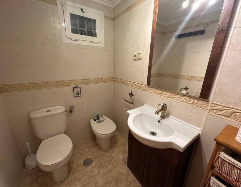 Продажа - квартира - Avenida L Aigüera - Benidorm