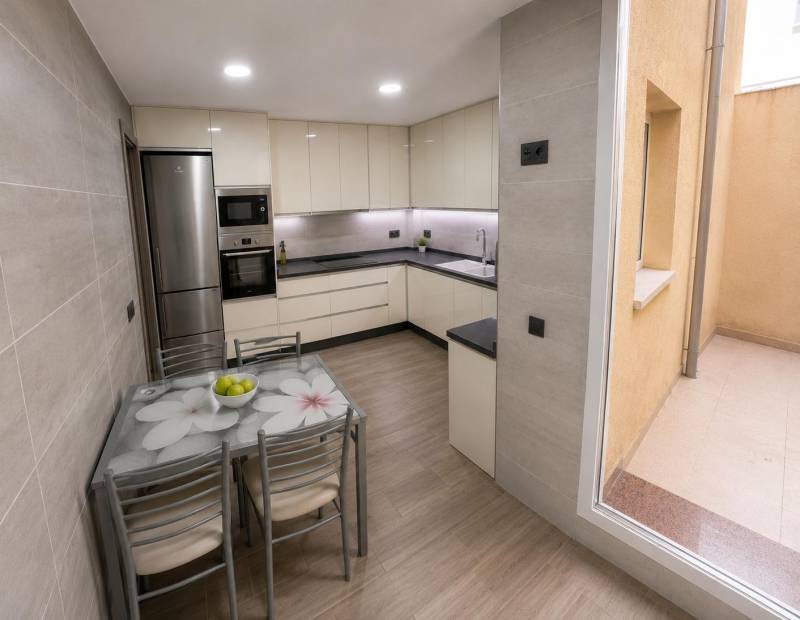 Продажа - квартира - Colonia Madrid - Benidorm