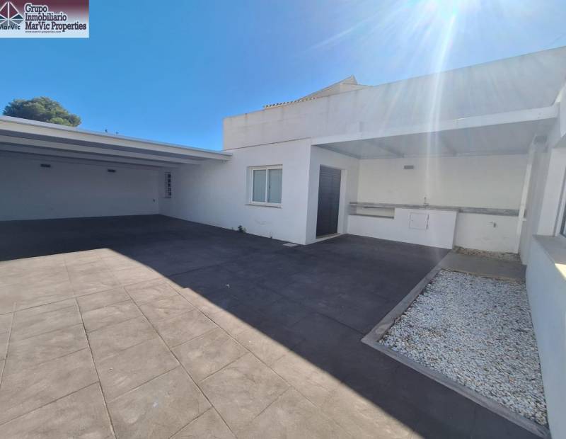 Venta - Chalet - Alfaz del PI Pueblo-Urbanizaciones - l'Alfas del Pi