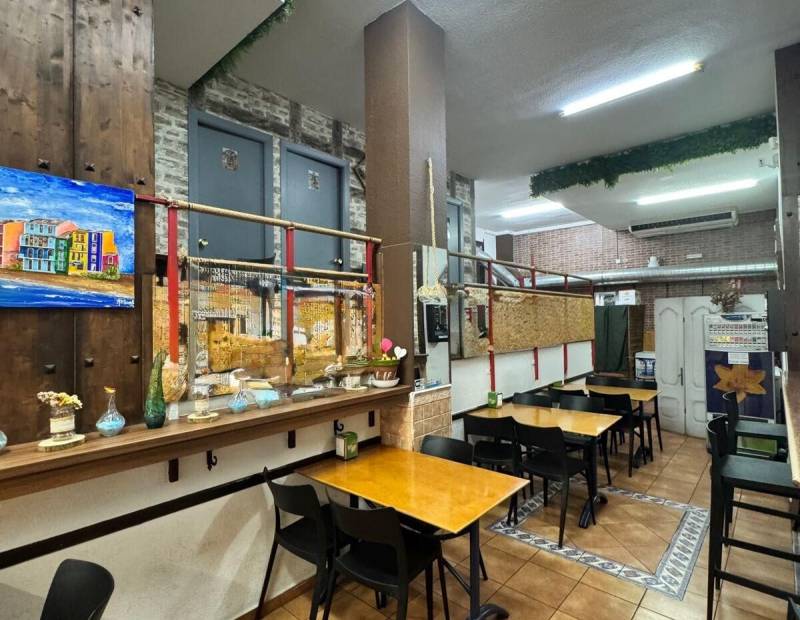 Traspaso o Alquiler - Negocio - Guardia Civil - Villajoyosa