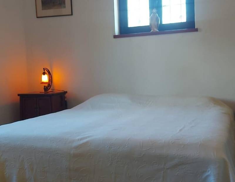 Продажа - Дом с земельным участком - Castell de Guadalest (el) - Guadalest